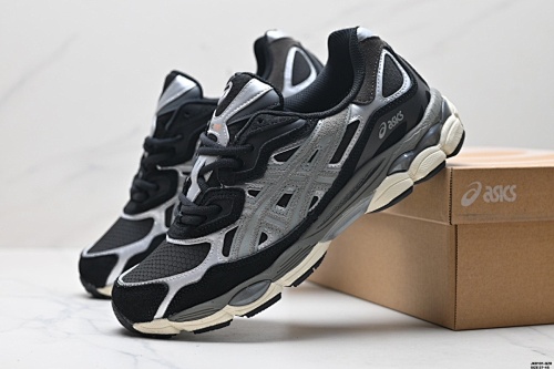ASSICS HE4389 $57.14