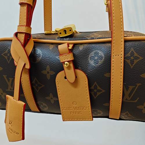 LV HE7554
