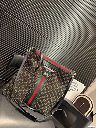 GUCCI HE8211