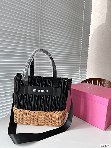 MIUMIU ZT11671