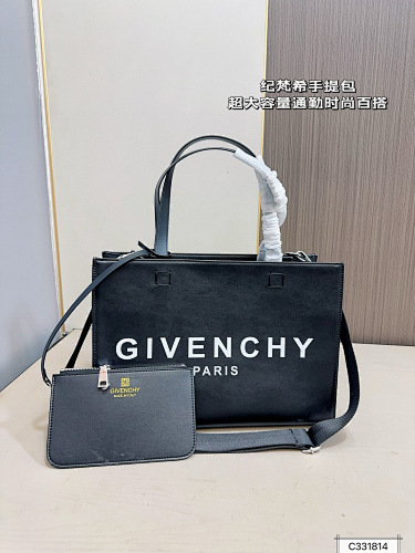 Givenchy ZT11674