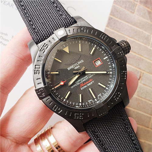 Breitling HE7689