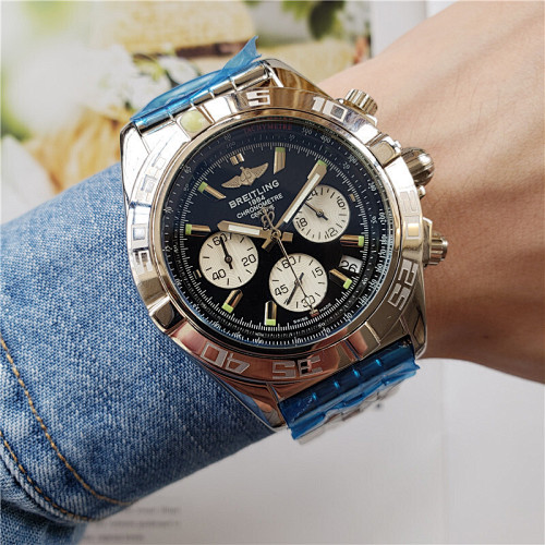 Breitling HE7702
