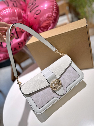 COACH HE7788