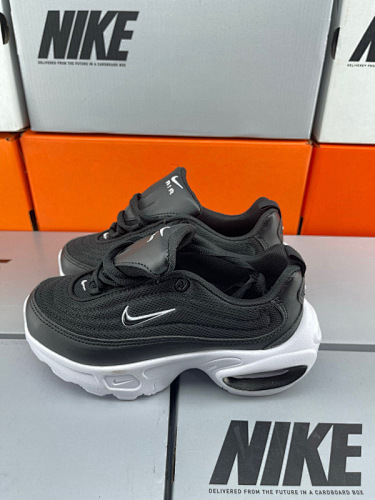 NIKE MAX ZT8942