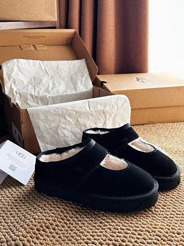 UGG ZT8893