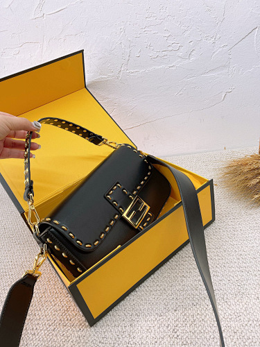 FENDI HE2999