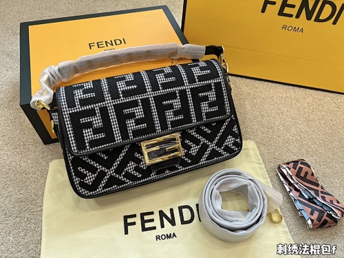 Fendi HE6906