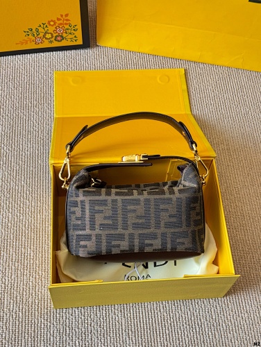 FENDI HE7204