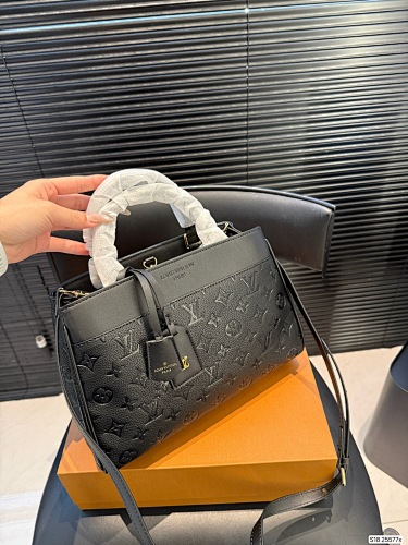 LV ZT11474