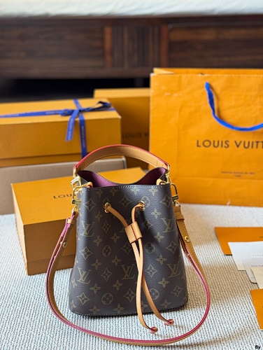 LV ZT10938