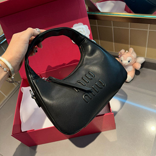 MiuMiu HE6315 $45.24