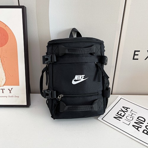 Nike HE7984