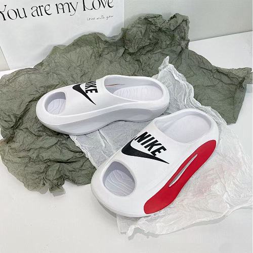 NIKE ZT10242