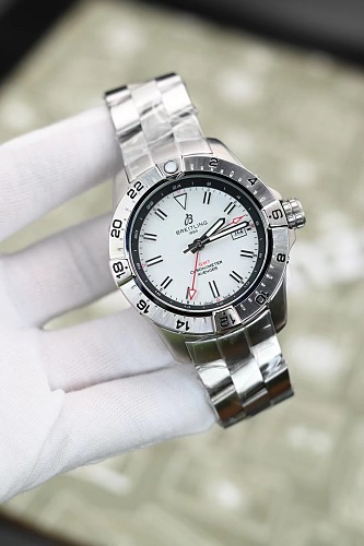Breitling ZT12372