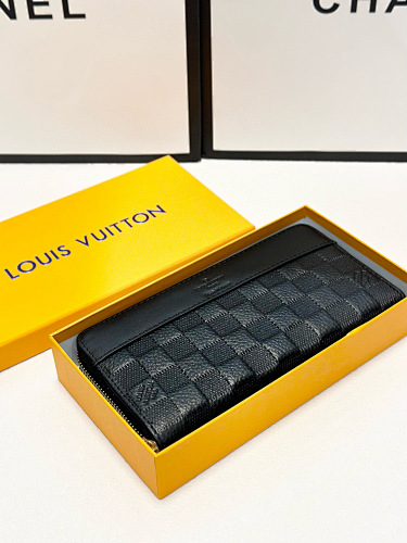 LV ZT9567