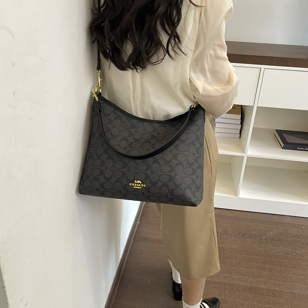 Coach Laurel Shoulder Bag · EC6651 — תמונה 28