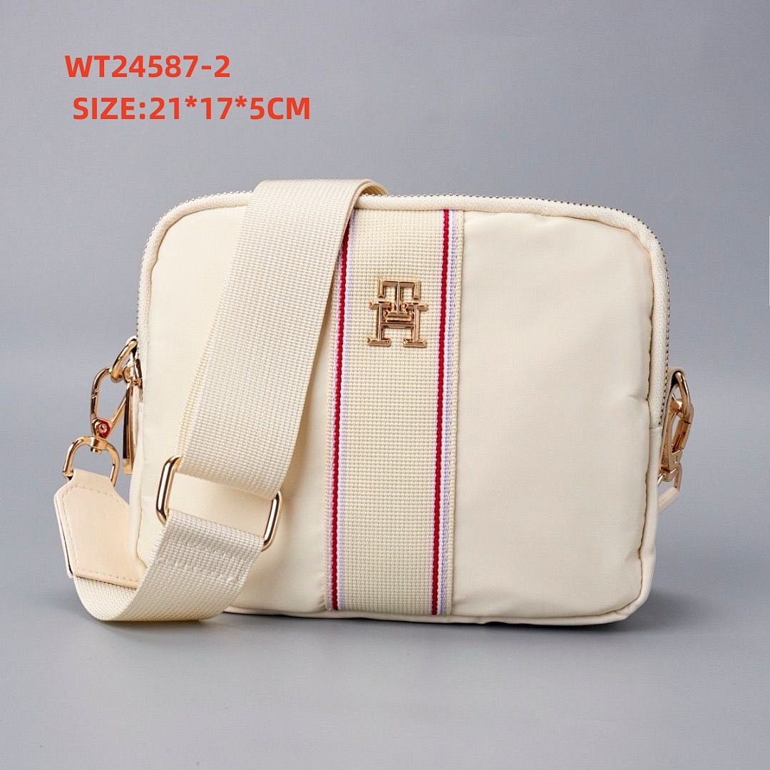 Tommy Hilfiger Popette Global Stripe Crossbody Camera · WT24587 — תמונה 17