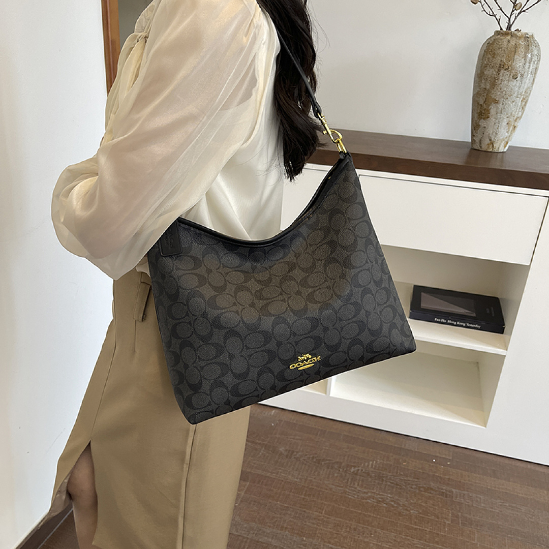Coach Laurel Shoulder Bag · EC6651 — תמונה 25