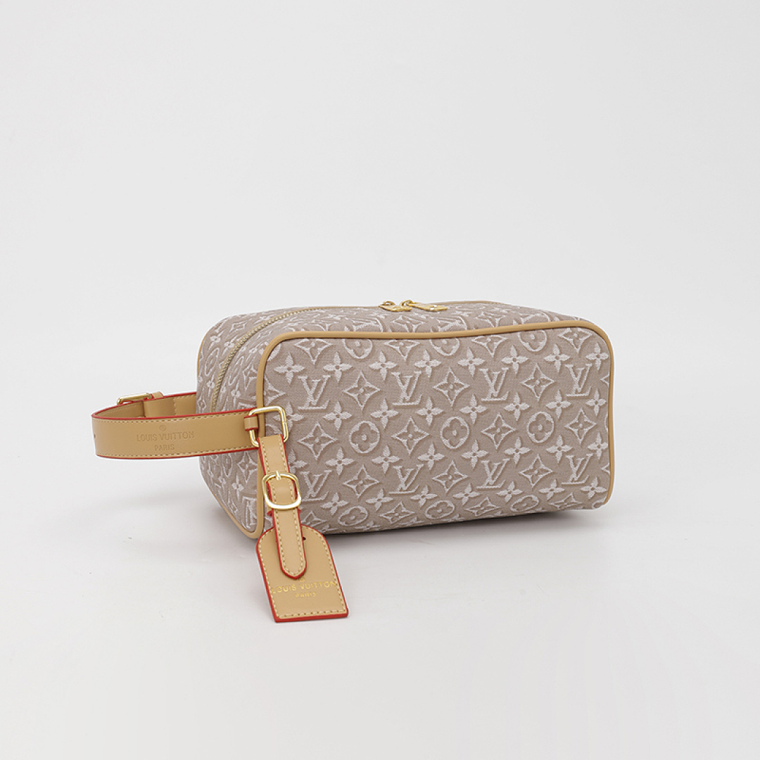 Louis Vuitton Pochette Cosmétique PM · EL6668 — תמונה 59