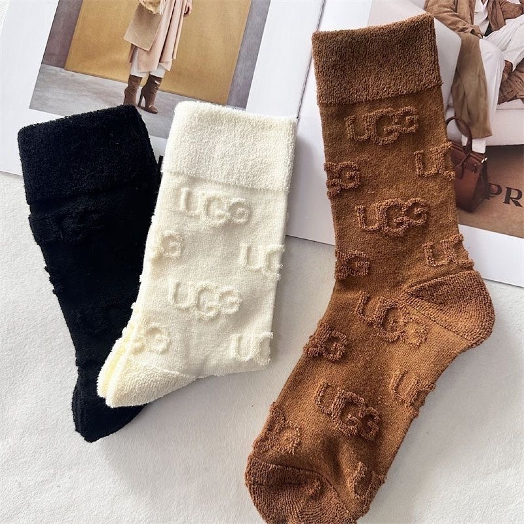 UGG Classic Crew Socks · WU35688 — תמונה 7