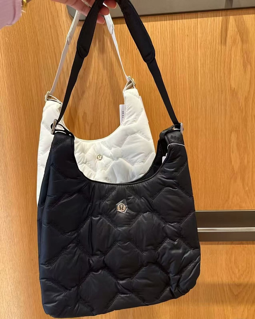 Lululemon Quilty Pleasures Shoulder Bag Mini · DL9339 — תמונה 14