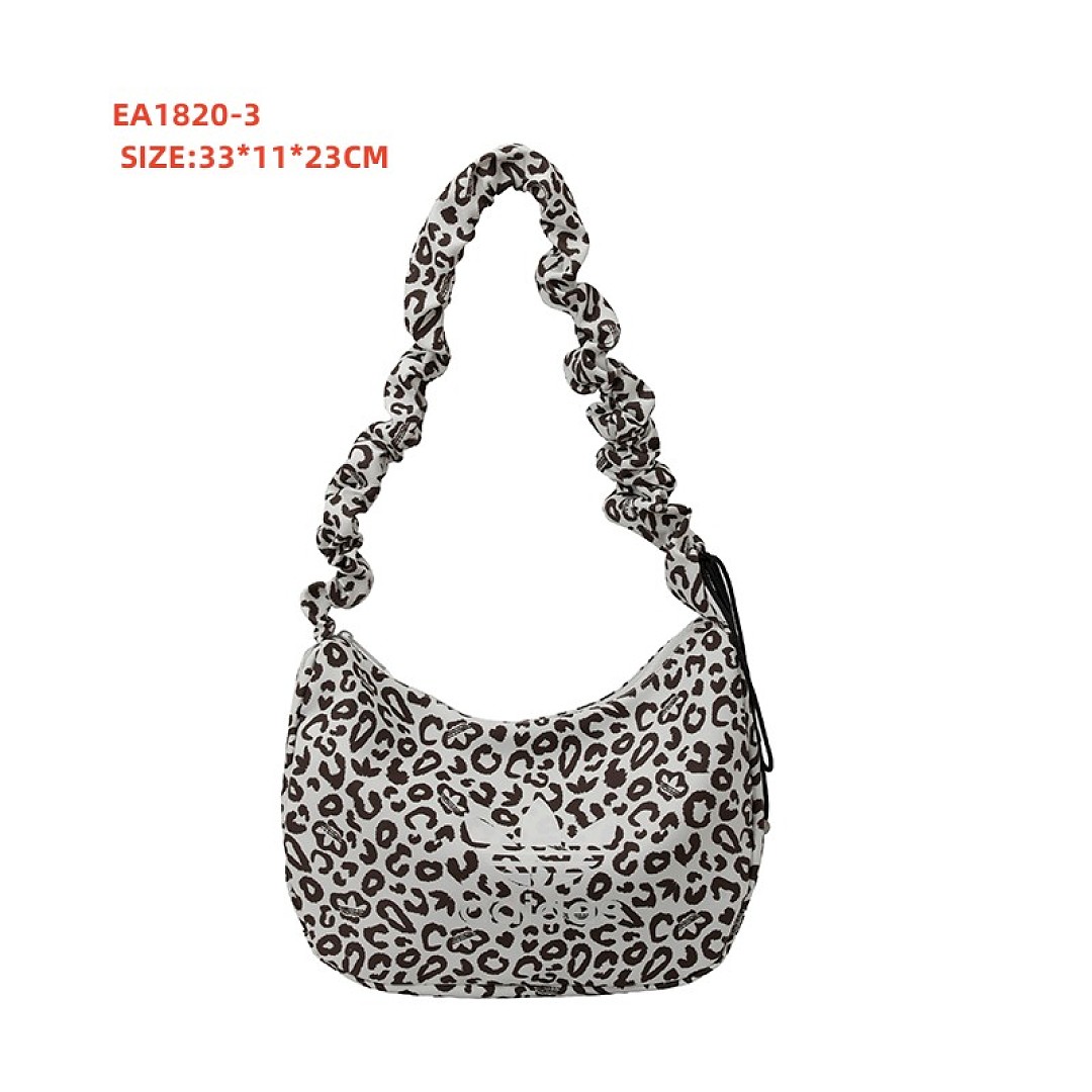 Adidas Leopard Small Shoulder Bag · EA1820 — תמונה 2