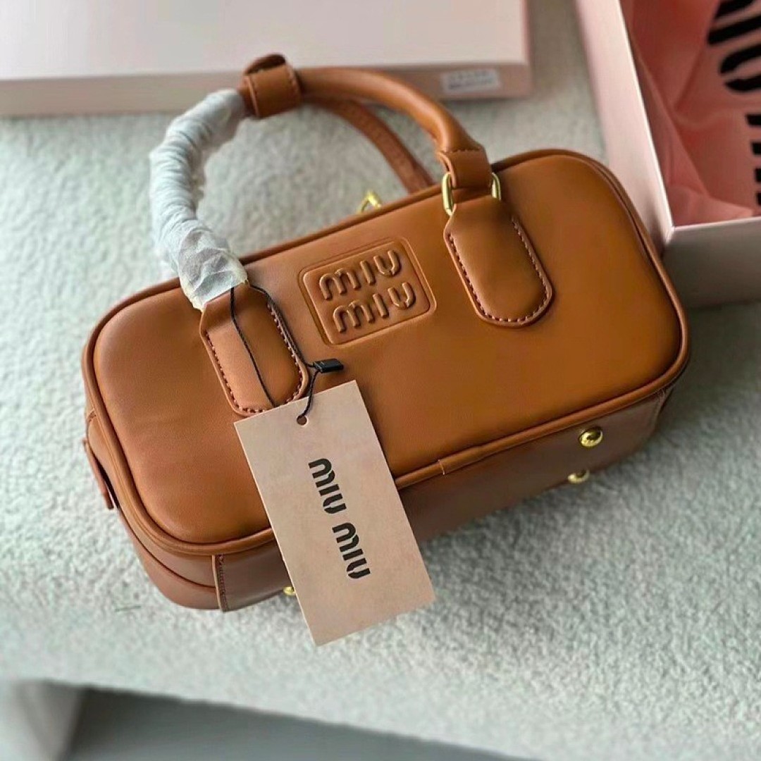 Miu Miu Arcadie · WM85450 — תמונה 7