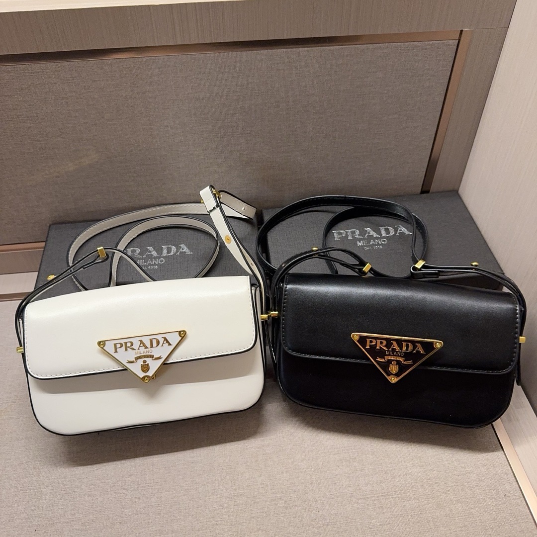Prada — תיק כתף · EP79937 — תמונה 7