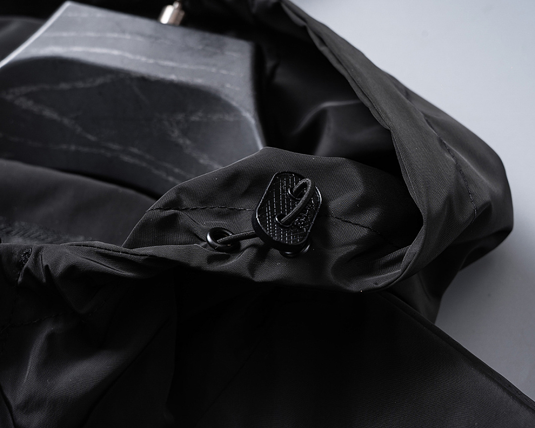 Prada Re-Nylon Hooded Jacket · PD25072 — תמונה 13