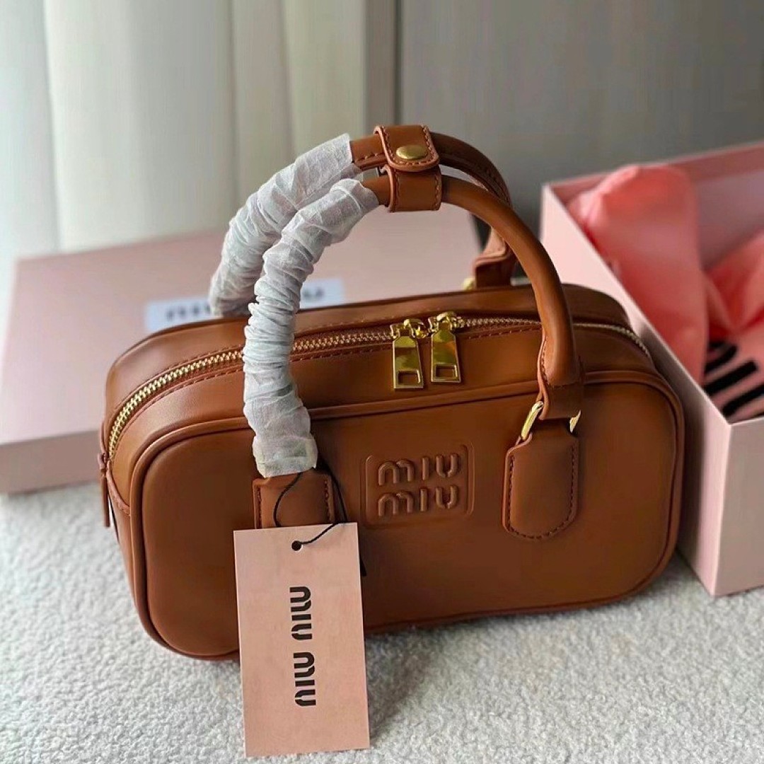 Miu Miu Arcadie · WM85450 — תמונה 6