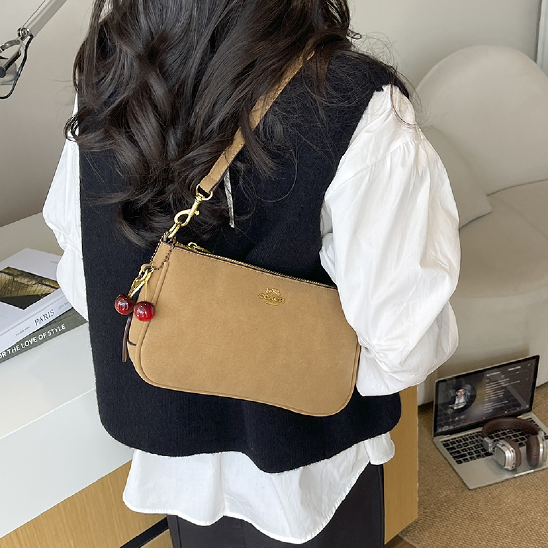 Coach Plaza Bag · EC6662 — תמונה 11
