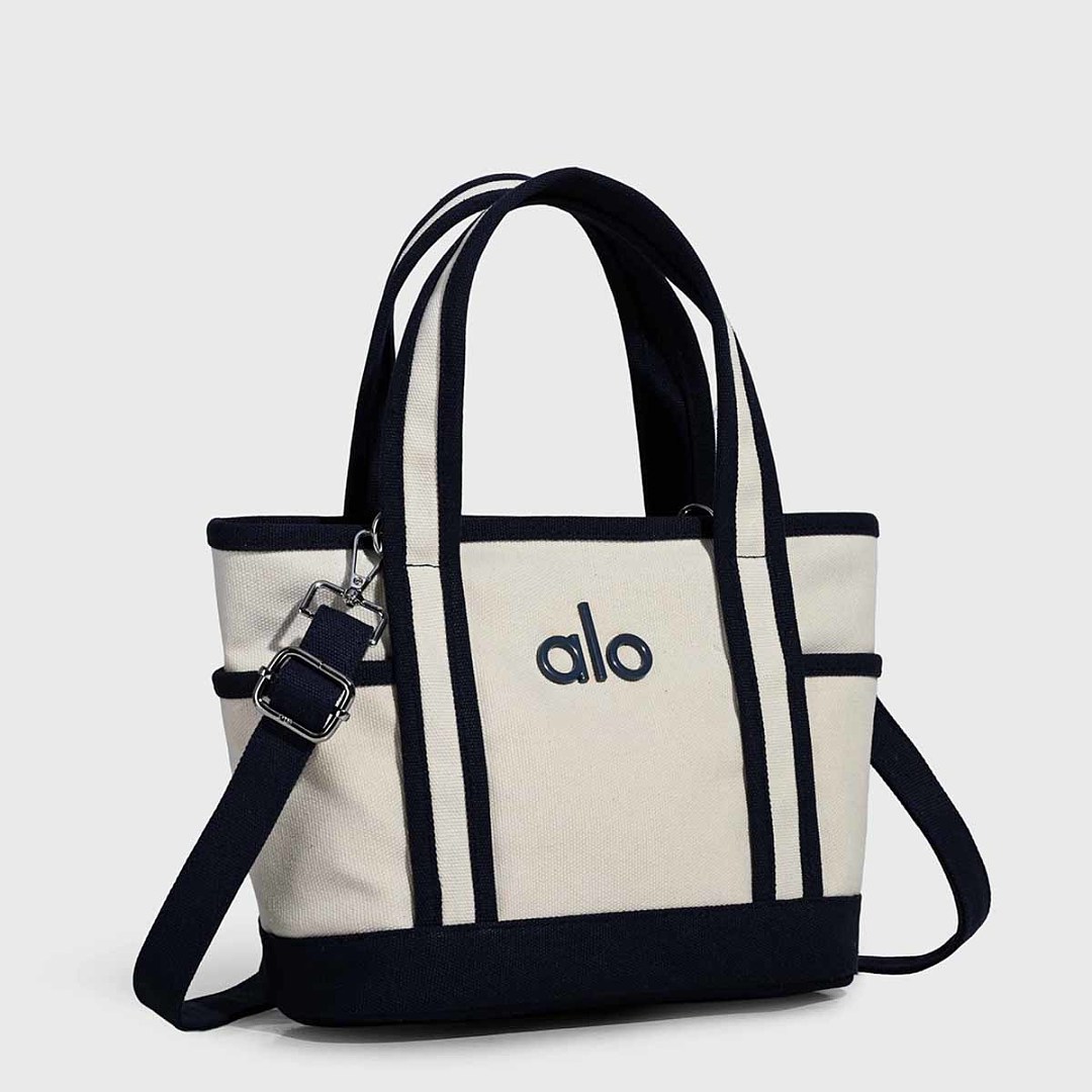 Alo Yoga — תיק טוטו · WA16034 — תמונה 9