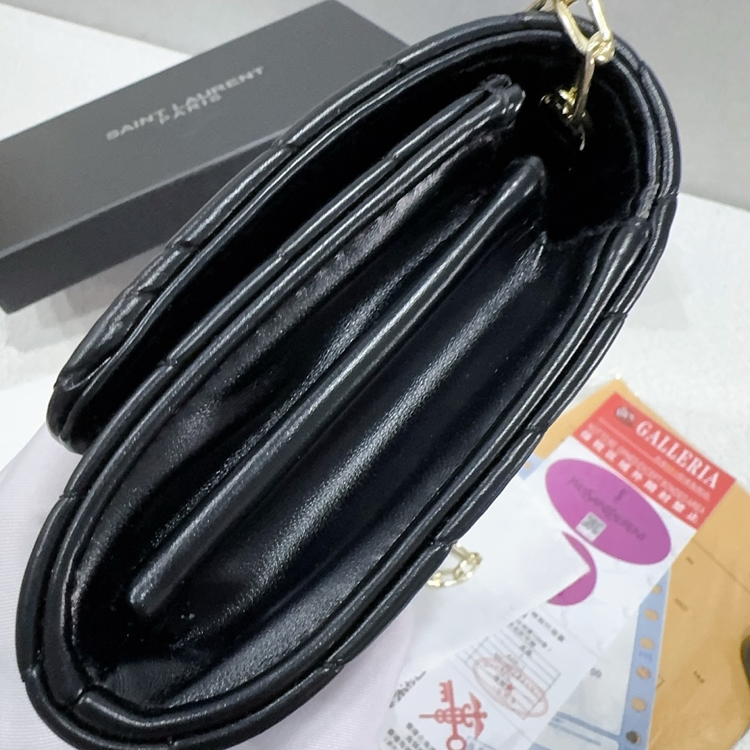 Saint Laurent Loulou · EY6143 — תמונה 12