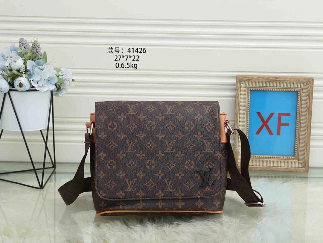 Louis Vuitton District PM · XL41426 — תמונה 10