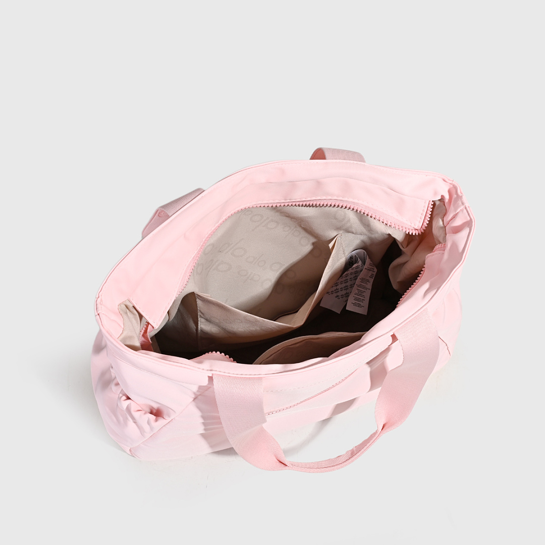 Alo Yoga Studio Utility Carryall Tote · WA15439 — תמונה 18