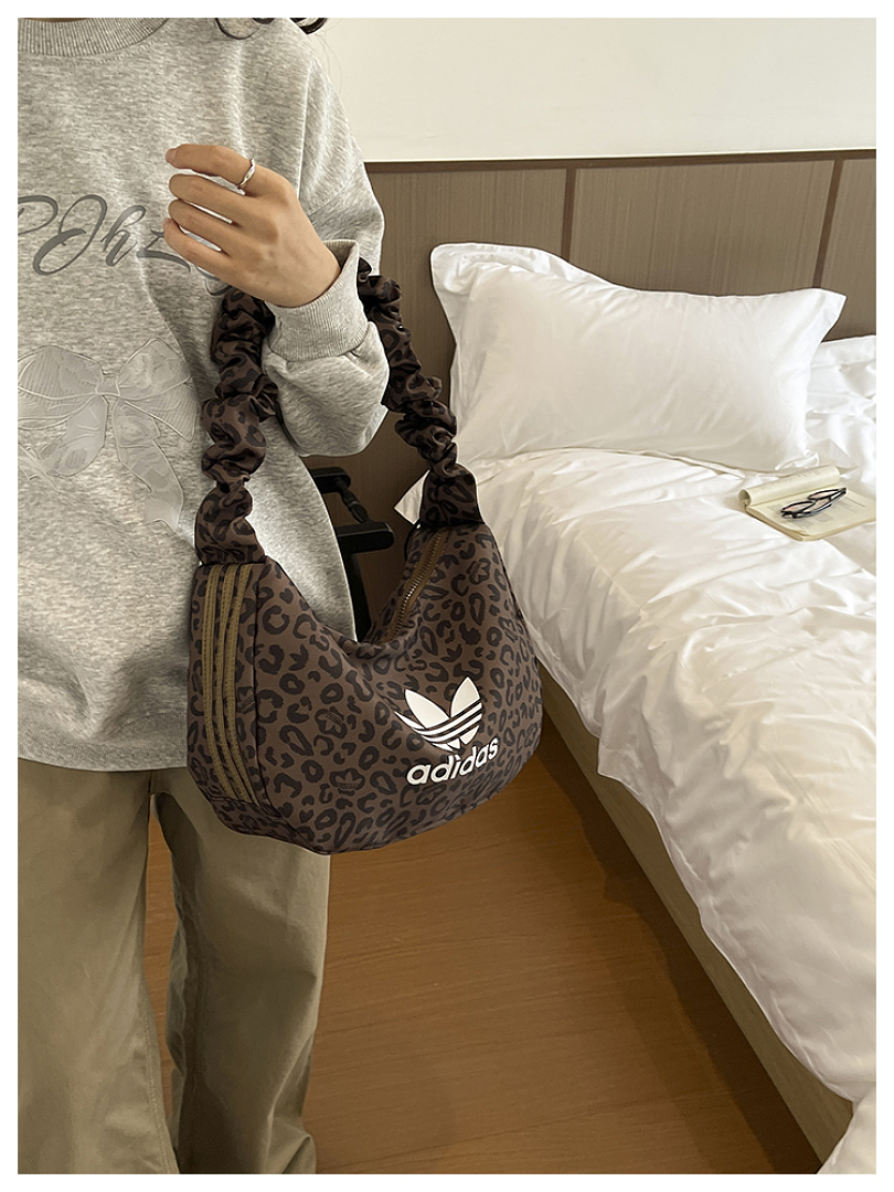 Adidas Leopard Small Shoulder Bag · EA1820 — תמונה 13