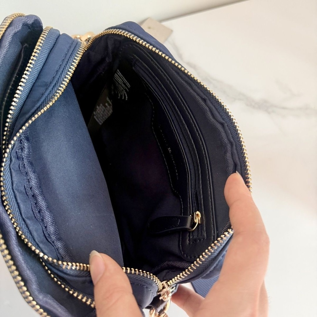 Tommy Hilfiger Popette Global Stripe Crossbody Camera · WT24587 — תמונה 3