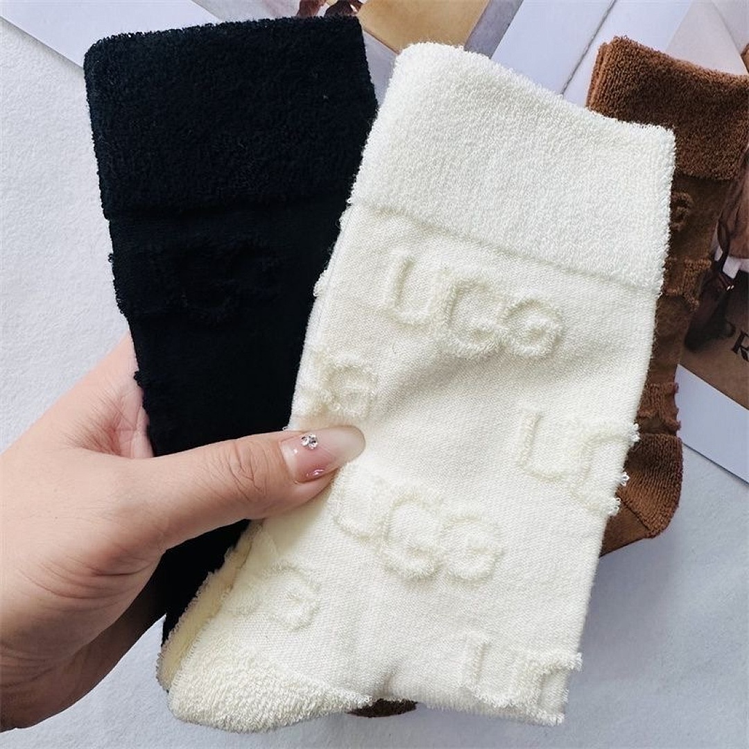 UGG Classic Crew Socks · WU35688 — תמונה 10