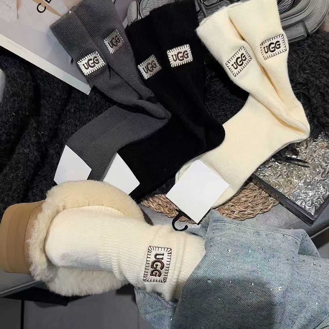 UGG Trey Rib Knit Crew Socks · WU35961 — תמונה 6