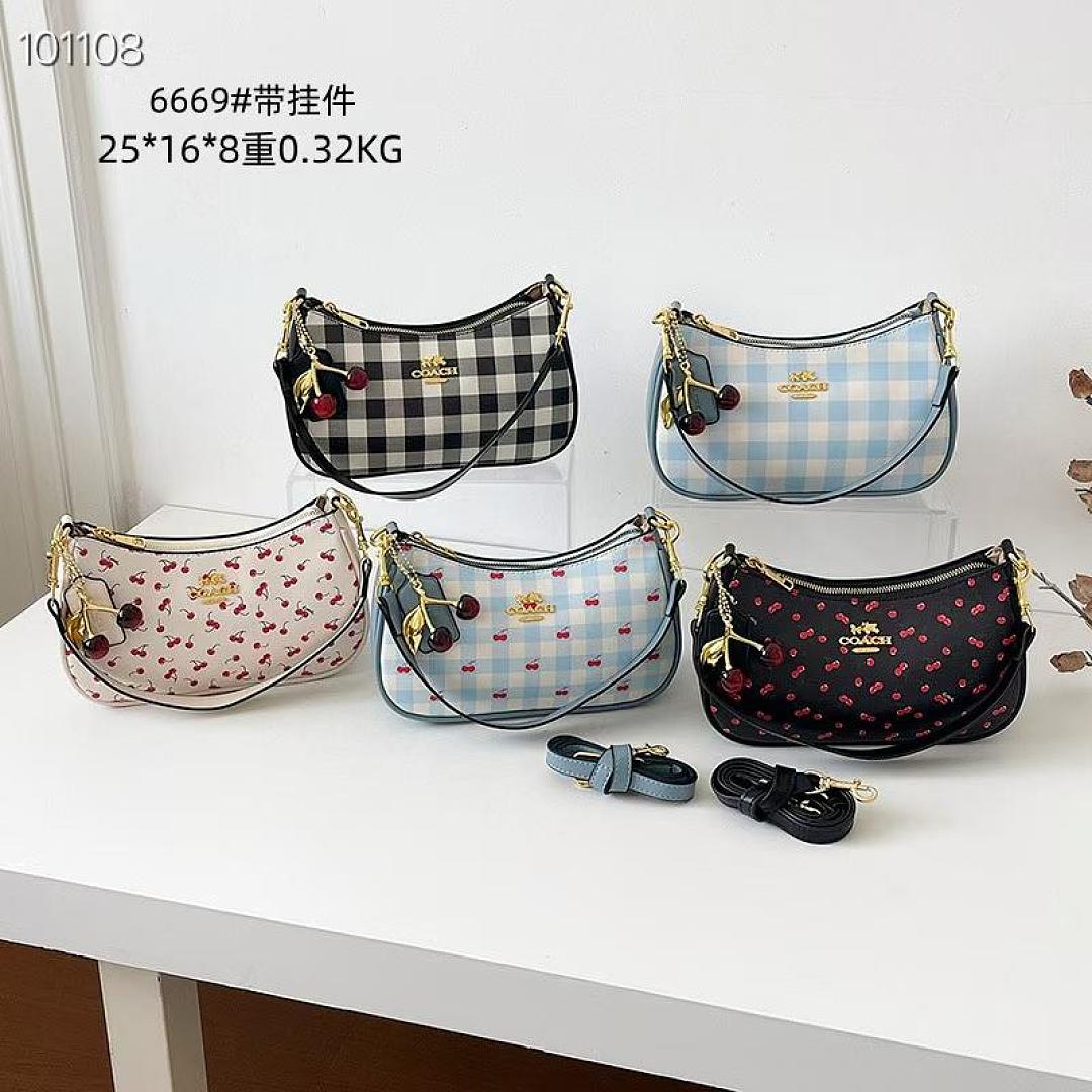Coach Nolita 19 With Gingham Print · EC6669 — תמונה 6