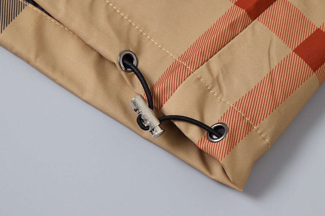 Burberry Newport Hooded Jacket · PB45858 — תמונה 6