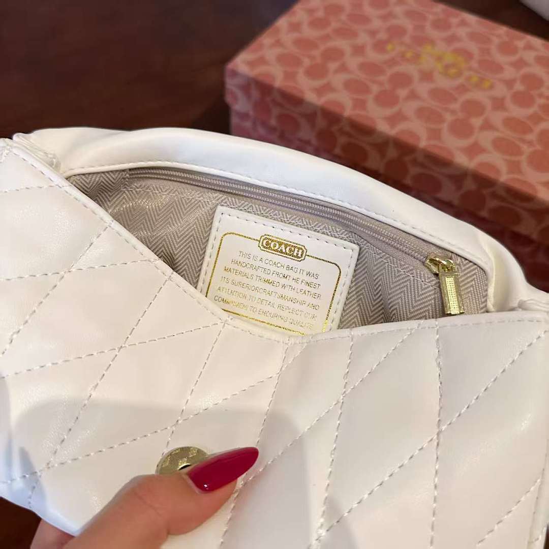 Coach Tabby Shoulder Bag 26 With · EC11037 — תמונה 13