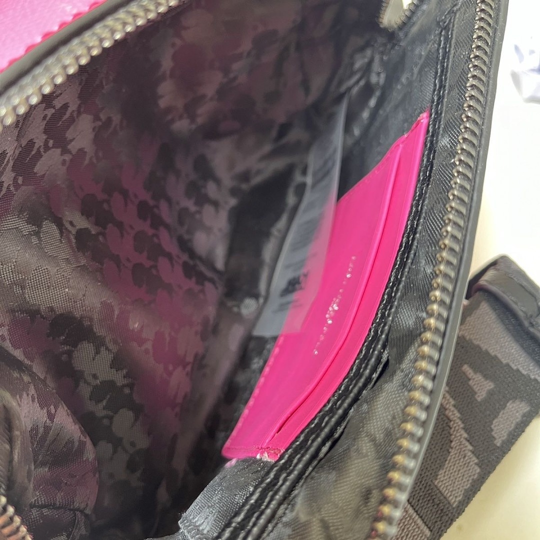 Karl Lagerfeld Maybelle Camera Crossbody · WK47069 — תמונה 3