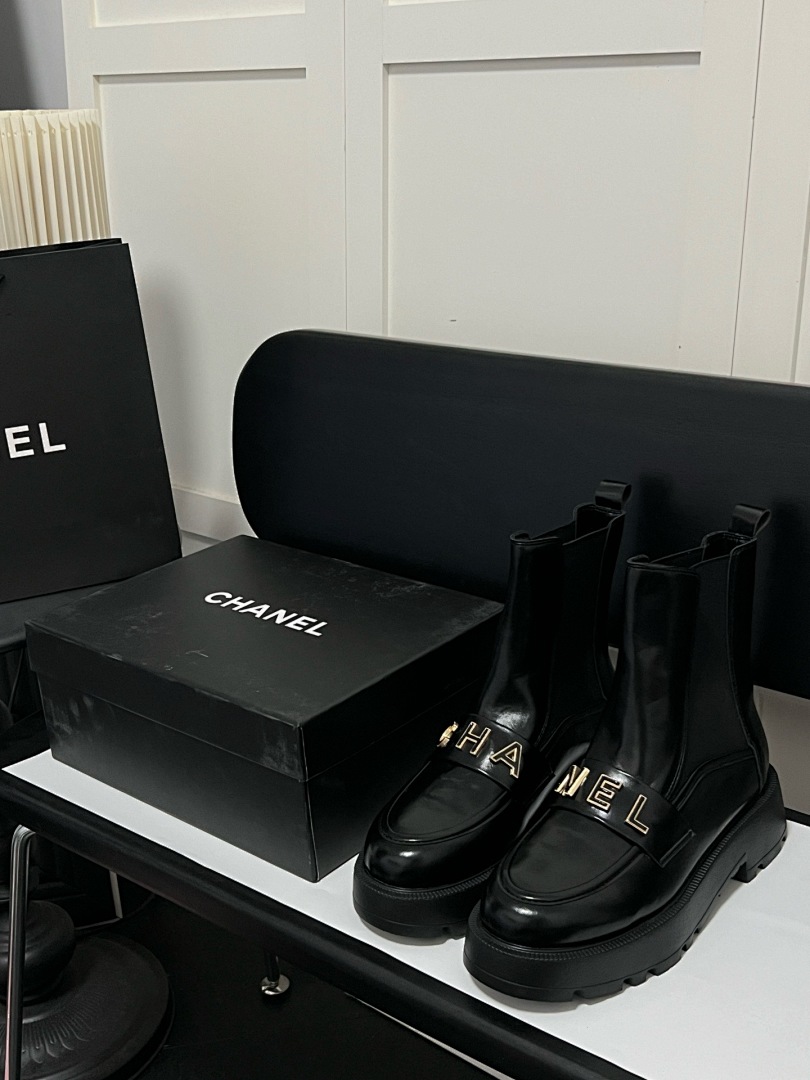 Chanel Cap Toe CC Ankle Boots · WC22862 — תמונה 12