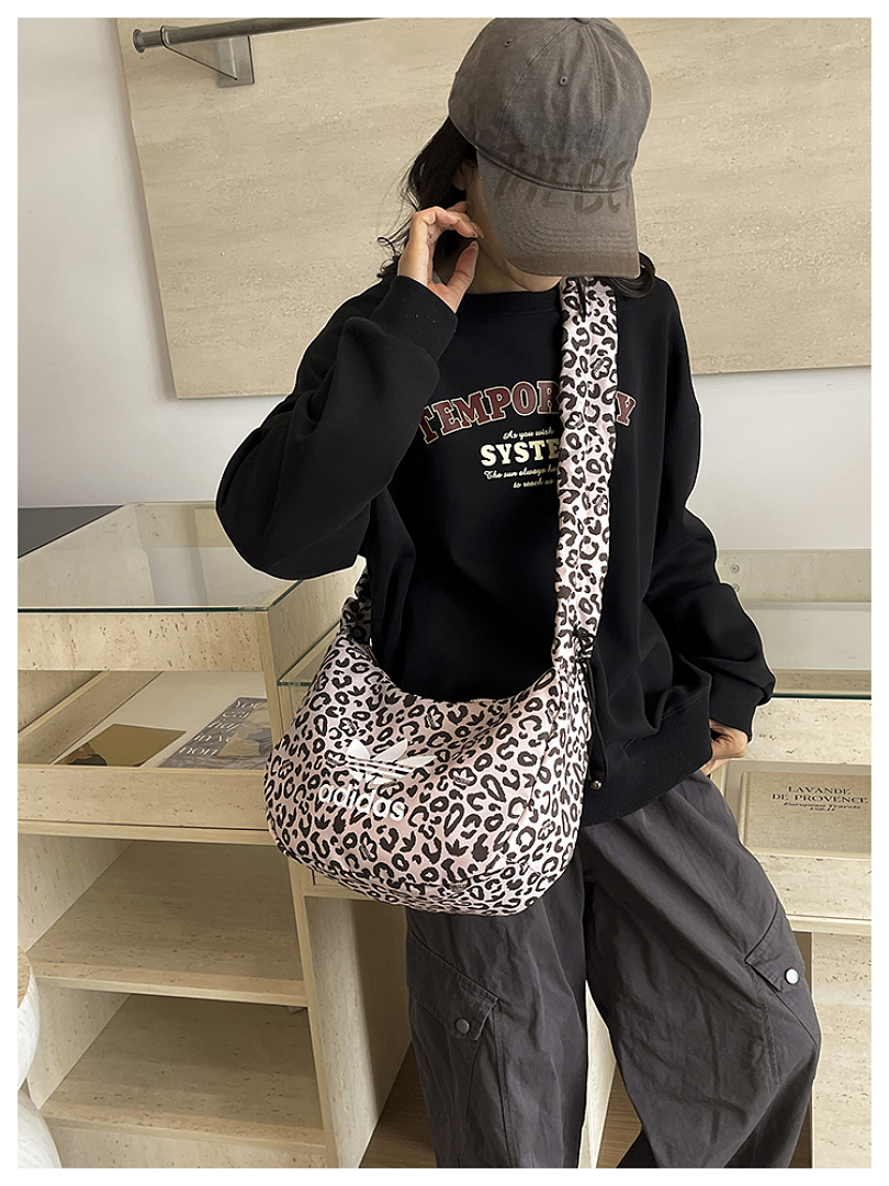 Adidas Leopard Small Shoulder Bag · EA1820 — תמונה 19