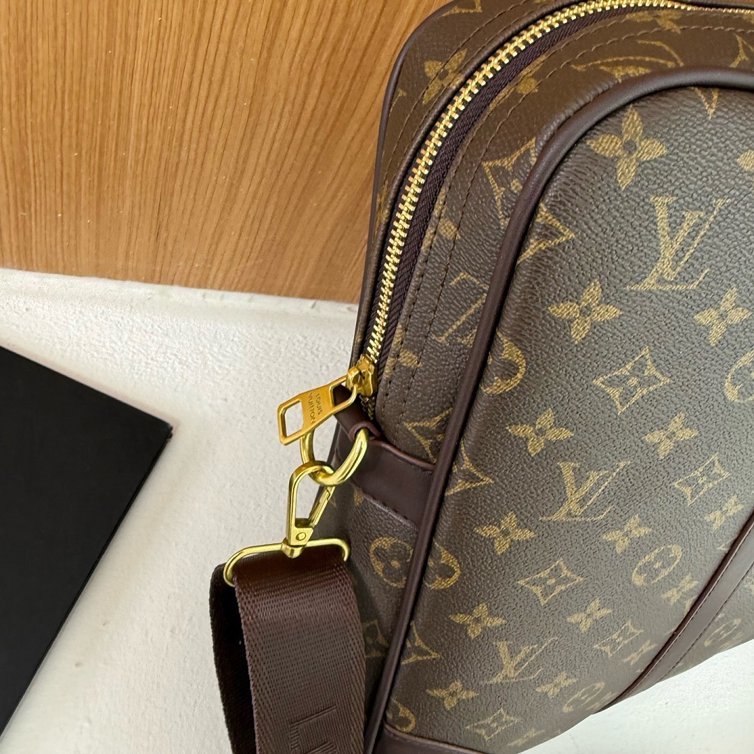 Louis Vuitton Cupertino · EL85008 — תמונה 12
