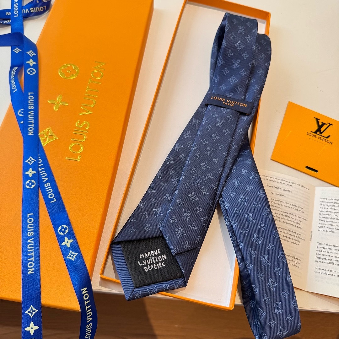 Louis Vuitton Mini Monogram Spaced Out Tie · WL54016 — תמונה 16