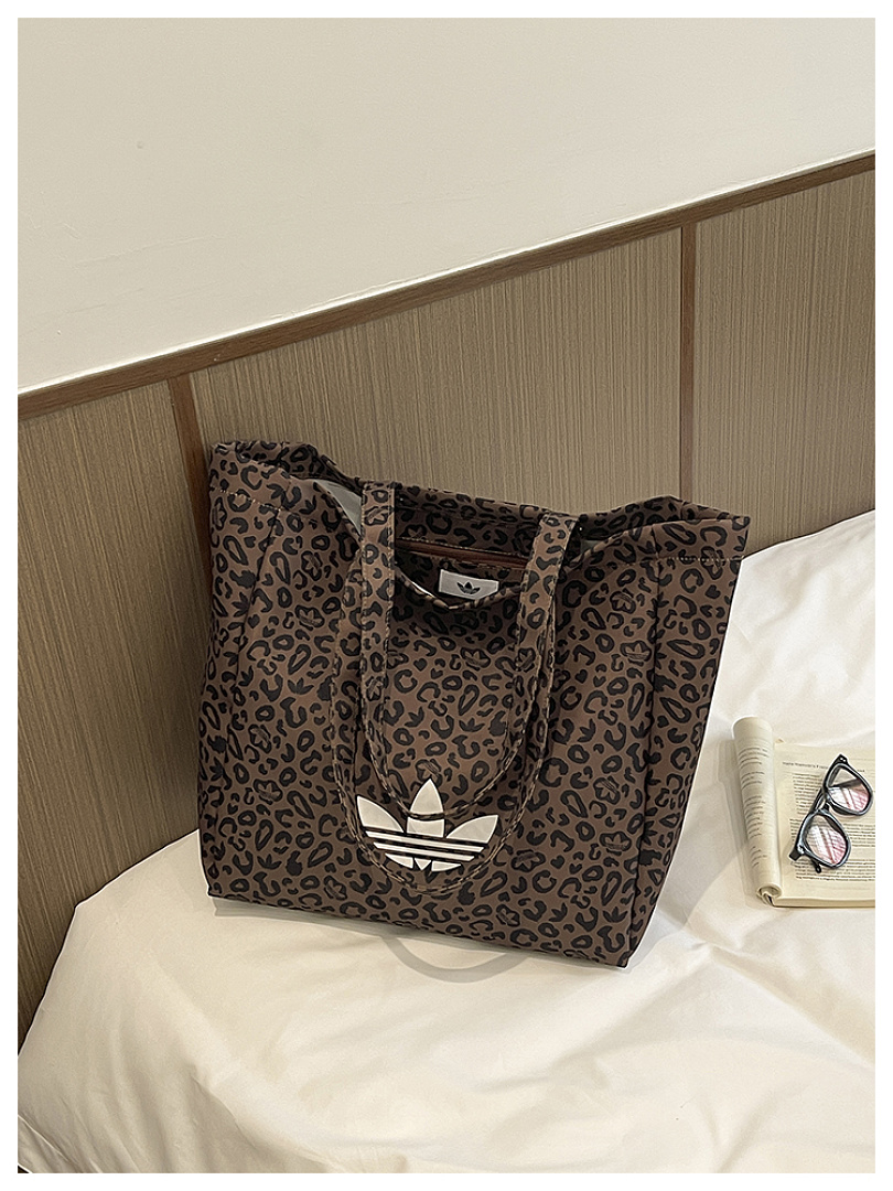 Adidas Leopard Tote · EA1203 — תמונה 45