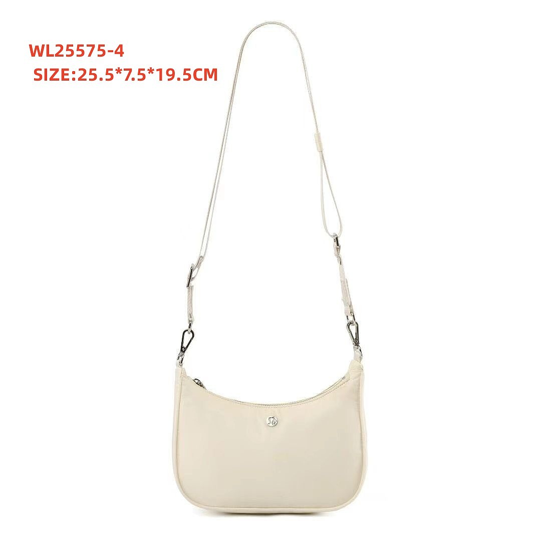 Lululemon City Essentials Shoulder Bag · WL25575